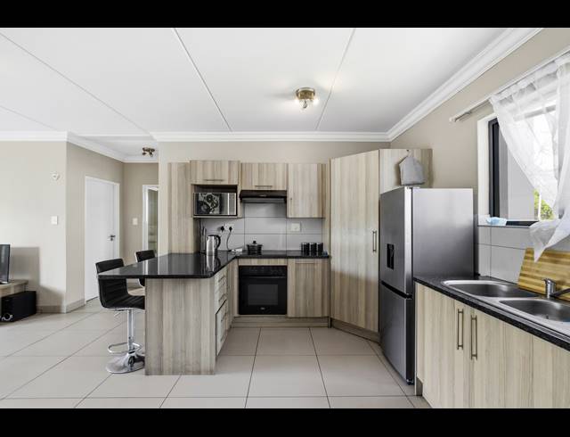 2 BEDROOM APARTMENT FOR SALE IN BROADACRES